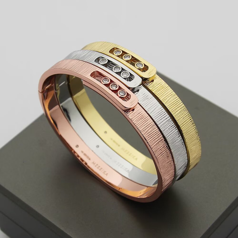 [KELA]MOVE NOA CISELÉ BANGLE BRACELET