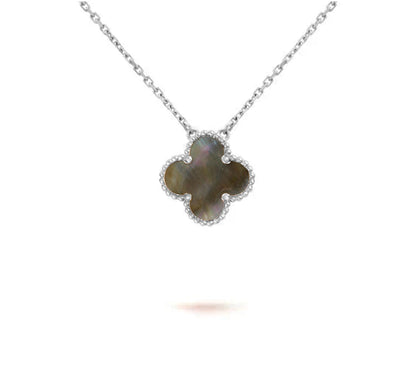 [KELA]15MM CLOVER FLOWER PENDANT NECKLACE WHITE GOLD COLLECTION