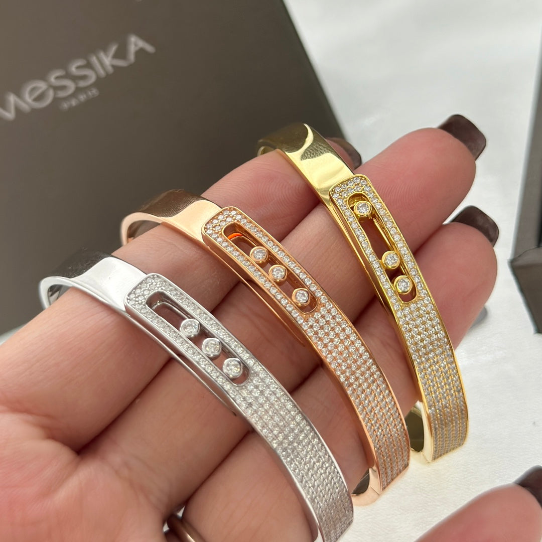 [KELA]MOVE NOA PAVÉ DIAMOND BANGLE BRACELET