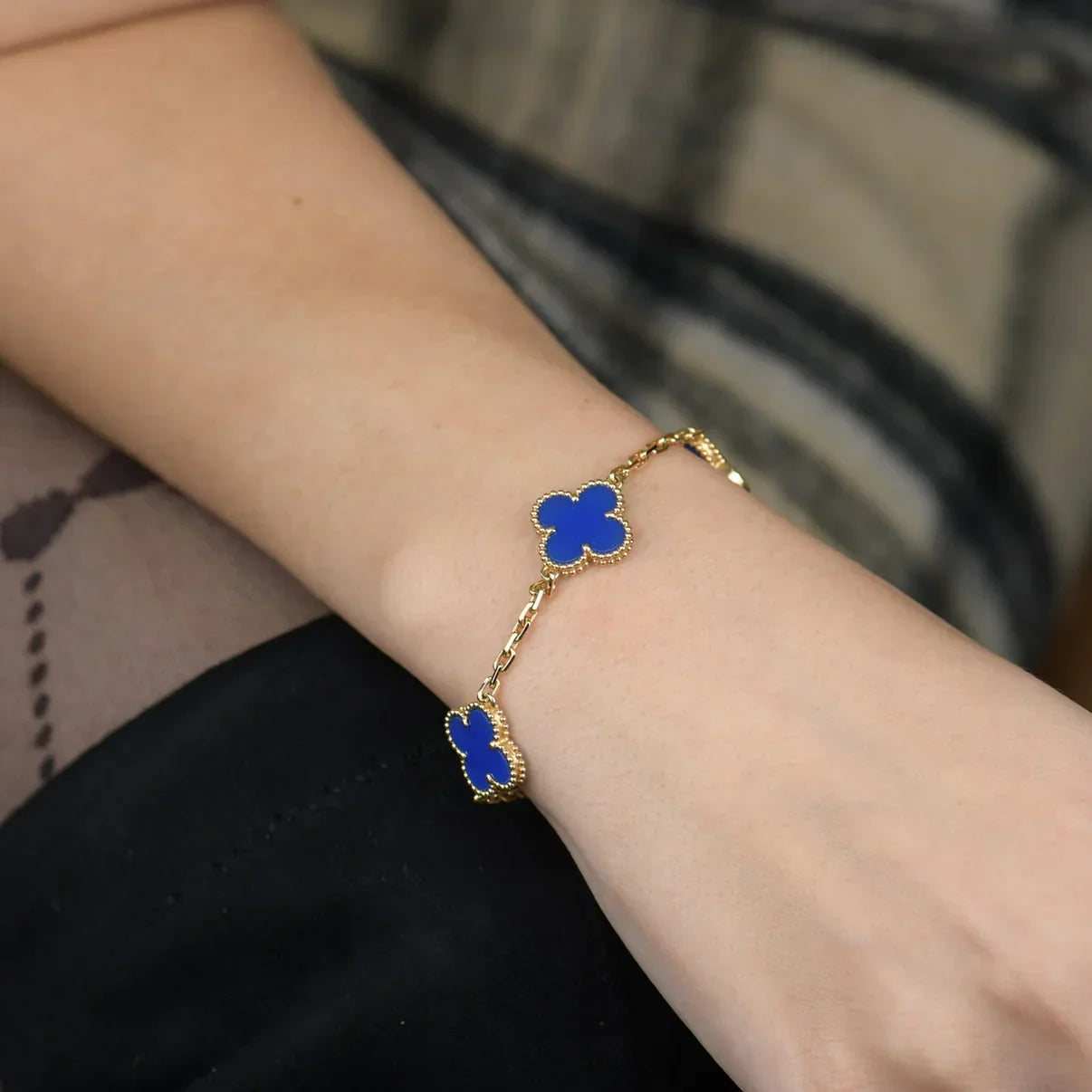 [KELA]LUCKY CLOVER 5-MOTIF BRACELET - BLUE AGATE COLLECTION