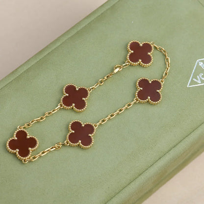 [KELA]LUCKY CLOVER 5-MOTIF BRACELET - RED CARNELIAN COLLECTION
