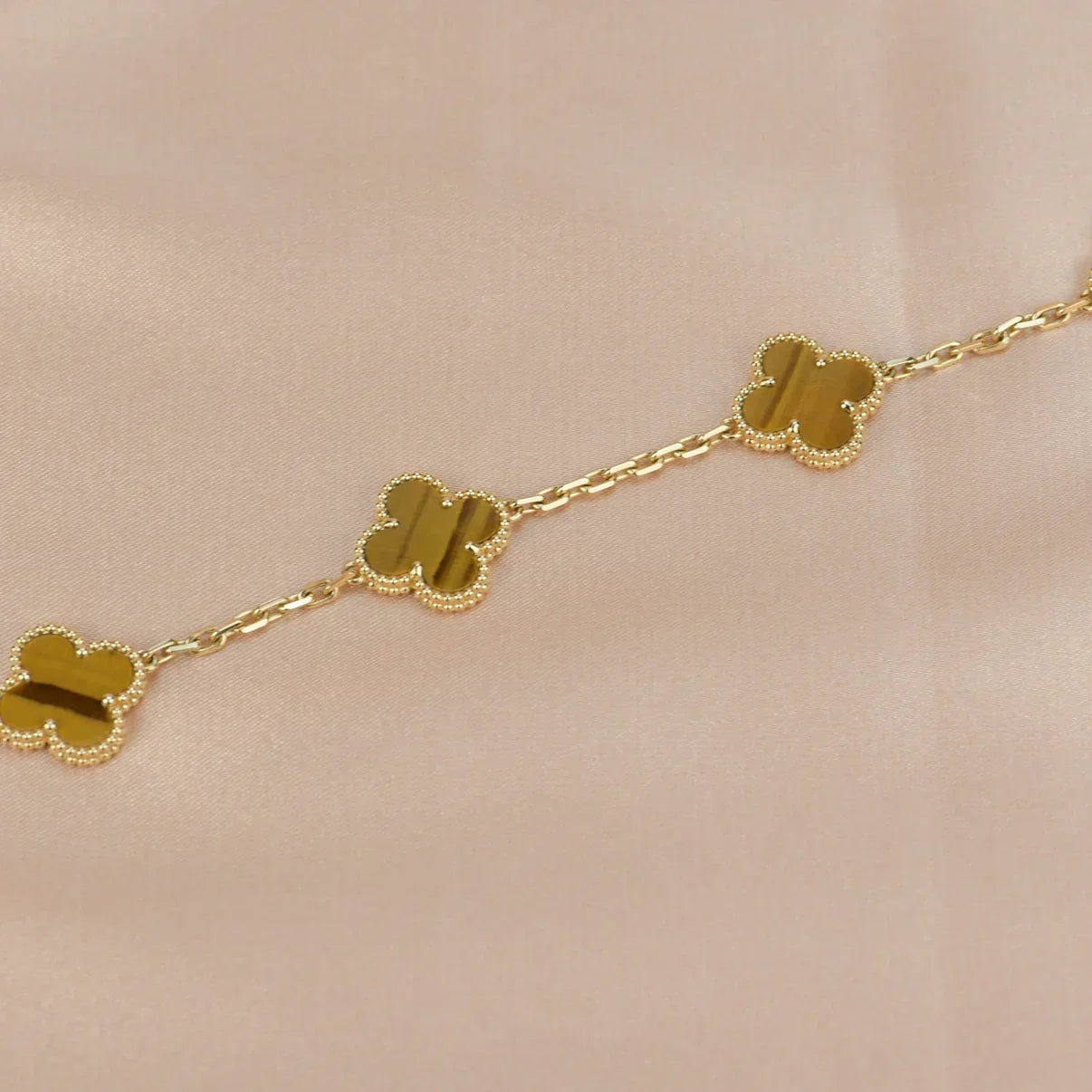 [KELA]LUCKY CLOVER 5-MOTIF BRACELET -  TIGER’S EYE COLLECTION