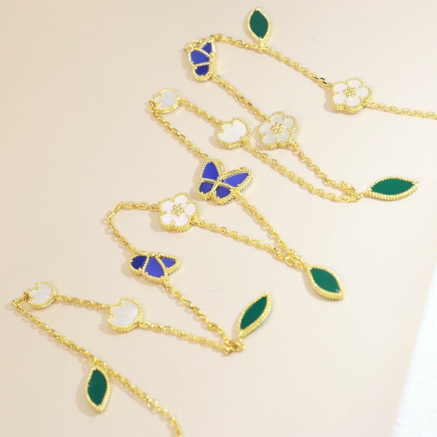 [KELA]LUCKY SPRING BUTTERFLY & FLOWER STATEMENT NECKLACE - 15-MOTIF FLORAL DESIGN