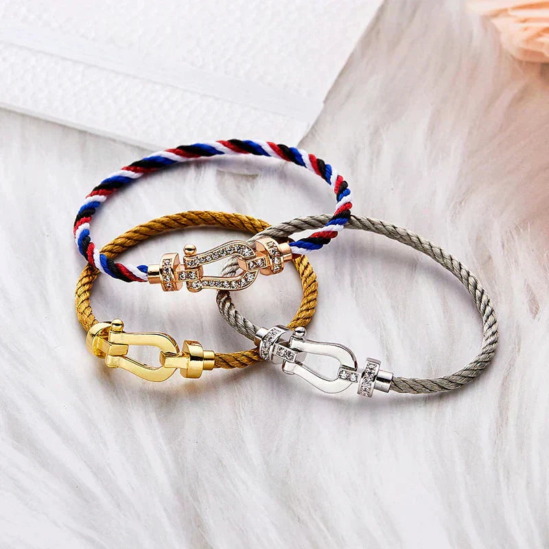 [KELA]FORCE LARGE HORSESHOE BRACELET - GOLD