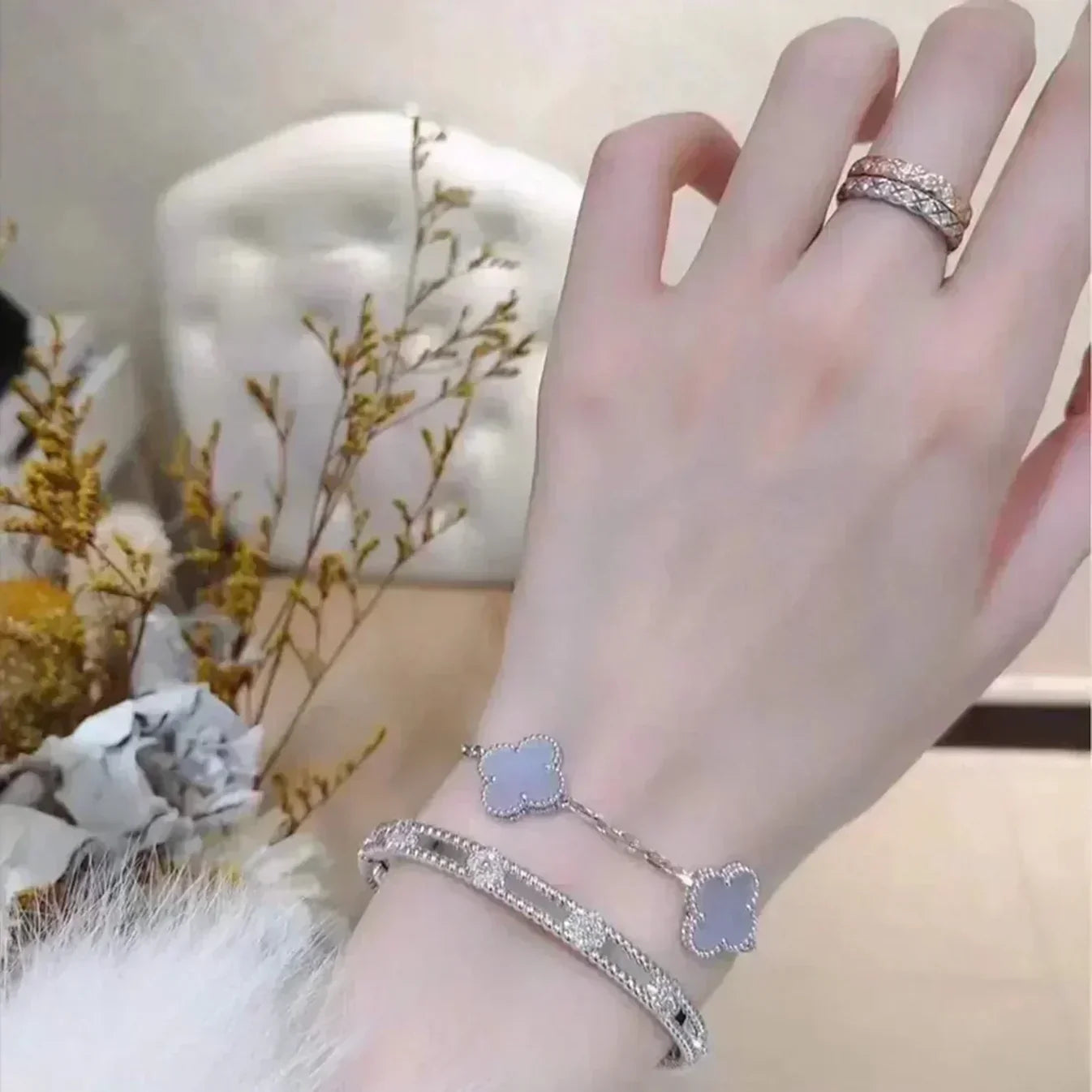 [KELA]LUCKY CLOVER 5-MOTIF BRACELET - PURPLE CHALCEDONY COLLECTION
