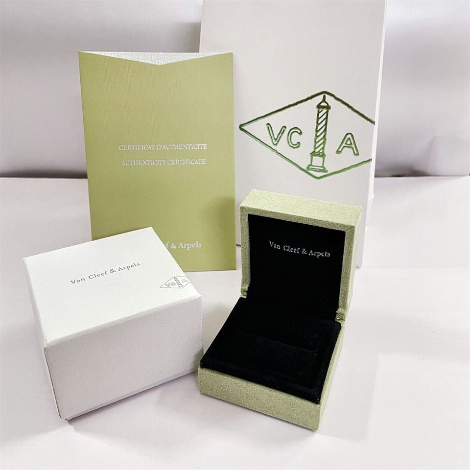 [KELA]CLOVER BRAND JEWELRY BOX
