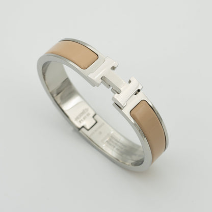 [KELA]H GREY BRACELET