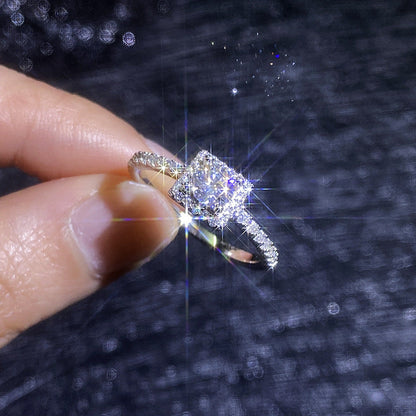 [KELA]DAINTY SUGAR-CUBE MOISSANITE RING