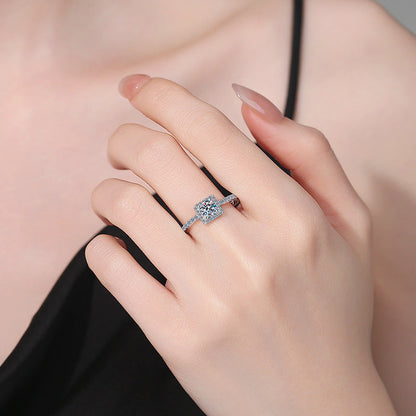 [KELA]DAINTY SUGAR-CUBE MOISSANITE RING