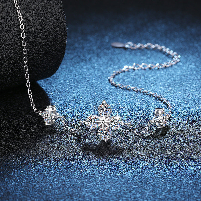 [KELA]CLOVER LUCKY CHARM MOISSANITE BRACELET