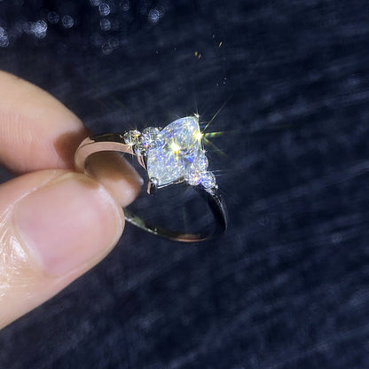 [KELA]ELEGANT MARQUISE CUT MOISSANITE RING WITH SIDE ACCENTS