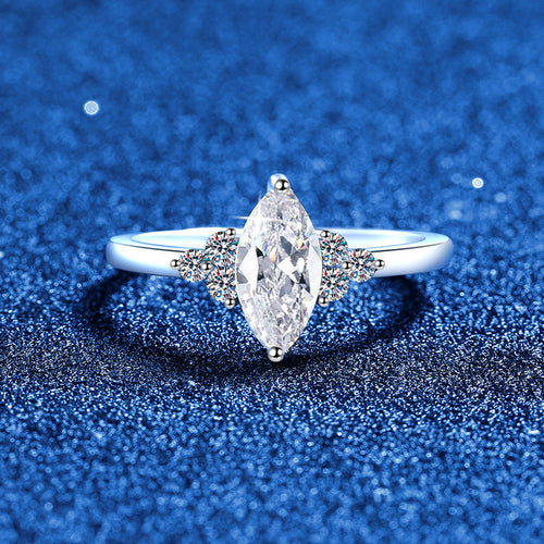 [KELA]ELEGANT MARQUISE CUT MOISSANITE RING WITH SIDE ACCENTS
