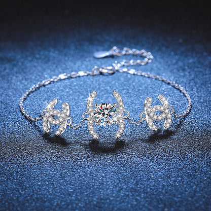 [KELA]CLASSIC INTERLOCKING MOISSANITE BRACELET