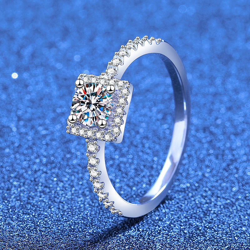 [KELA]DAINTY SUGAR-CUBE MOISSANITE RING