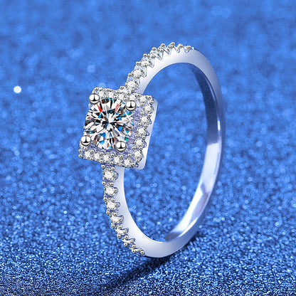 [KELA]DAINTY SUGAR-CUBE MOISSANITE RING