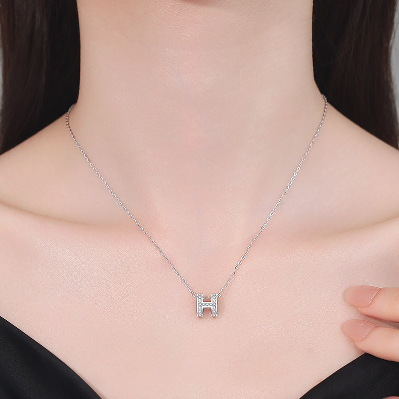 [KELA]FULL-PAVE "H" MOISSANITE PENDANT NECKLACE