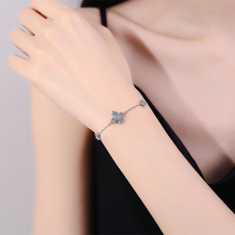 [KELA]CLOVER LUCKY CHARM MOISSANITE BRACELET