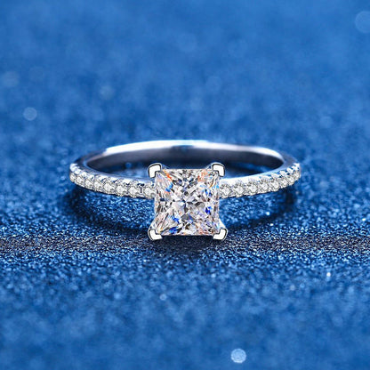 [KELA]ELEGANT PRINCESS CUT MOISSANITE ENGAGEMENT RING