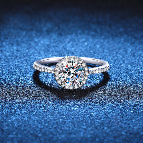 [KELA]RADIANT ROUND HALO MOISSANITE ENGAGEMENT RING