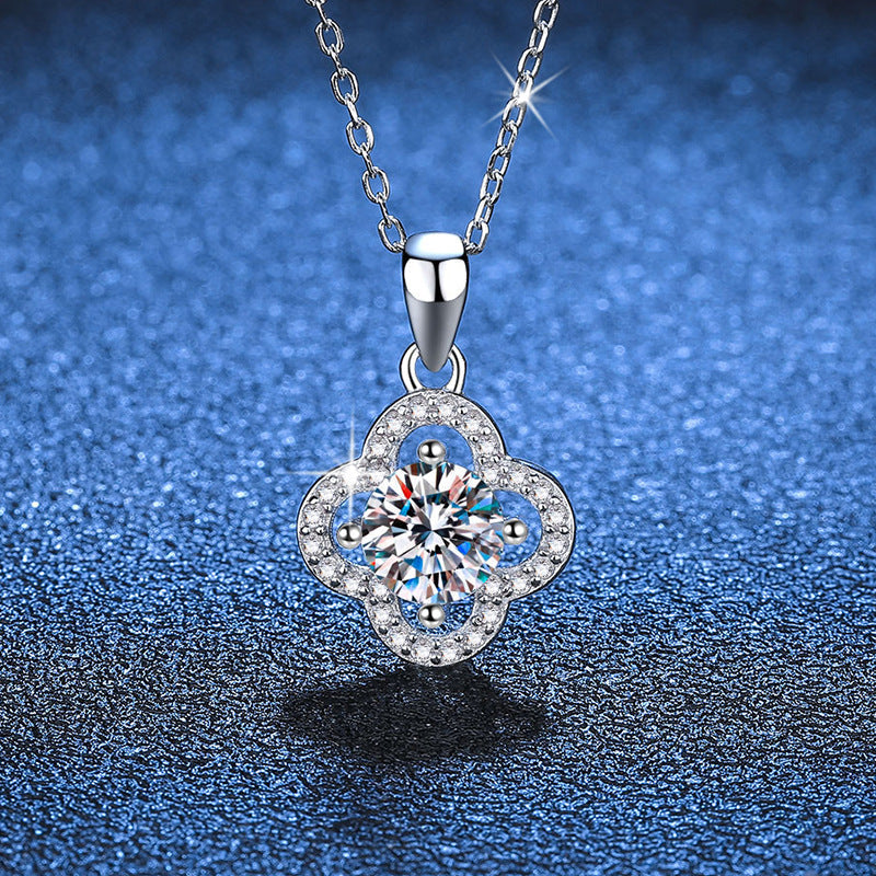 [KELA]CLASSIC CLOVER MOISSANITE PENDANT NECKLACE