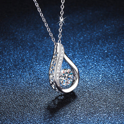 [KELA]DANCING WATER DROP MOISSANITE NECKLACE