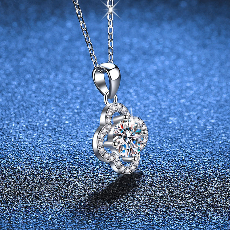 [KELA]CLASSIC CLOVER MOISSANITE PENDANT NECKLACE