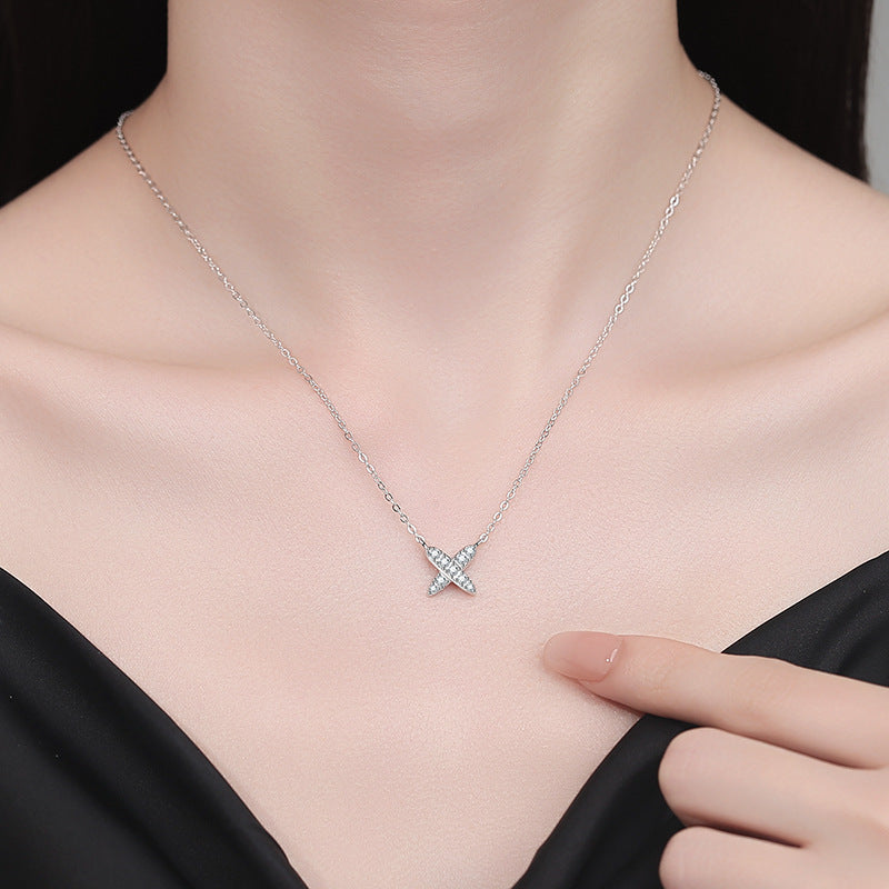 [KELA]MODERN X-SHAPE PAVÉ MOISSANITE NECKLACE