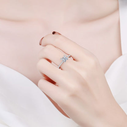 [KELA]ELEGANT PRINCESS CUT MOISSANITE ENGAGEMENT RING