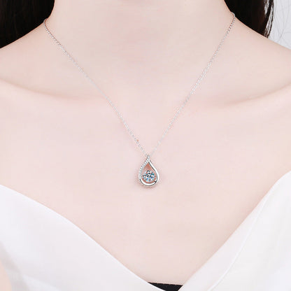 [KELA]DANCING WATER DROP MOISSANITE NECKLACE