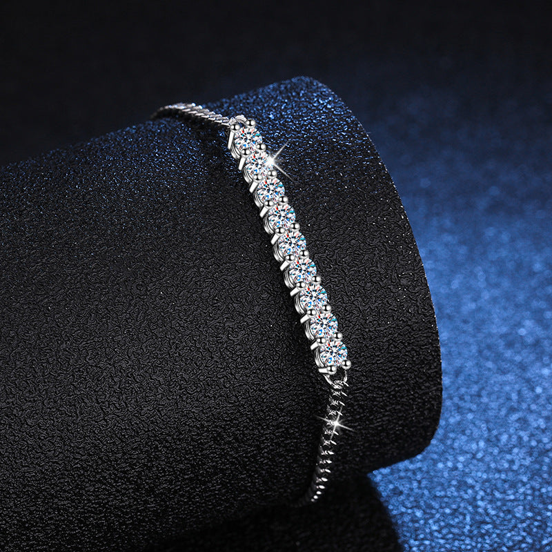 [KELA]SMILING CURVE MOISSANITE BRACELET