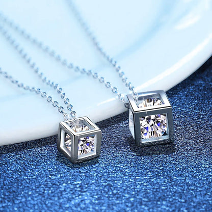 [KELA]GEOMETRIC SUGAR-CUBE MOISSANITE NECKLACE