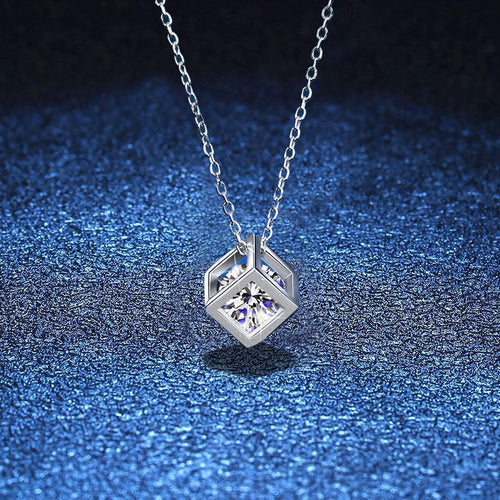 [KELA]GEOMETRIC SUGAR-CUBE MOISSANITE NECKLACE
