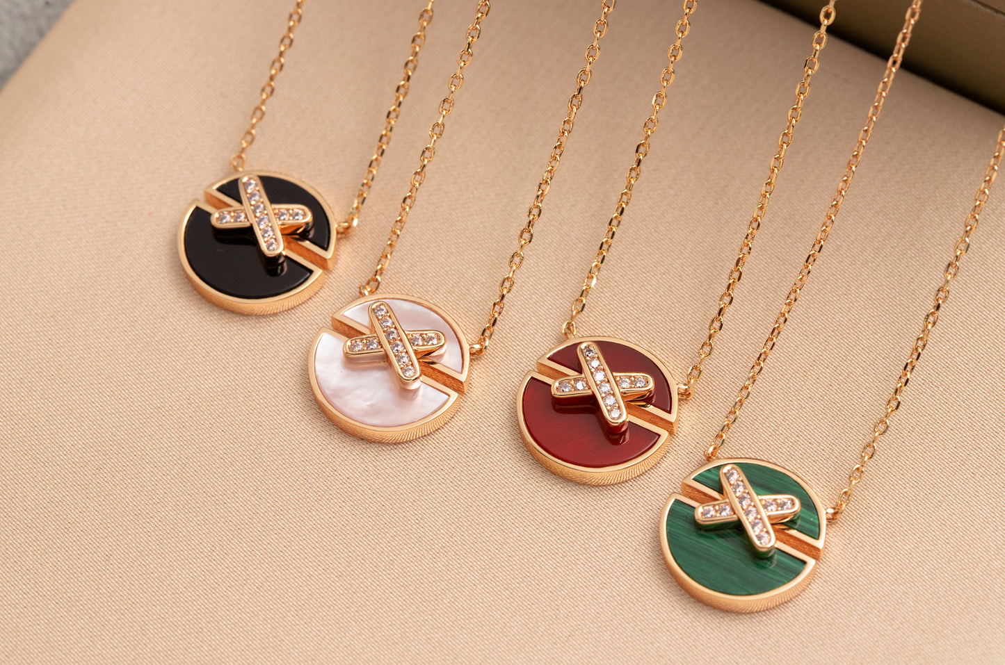 [KELA]JEUX DE ROSE GOLD DIAMOND NECKLACE