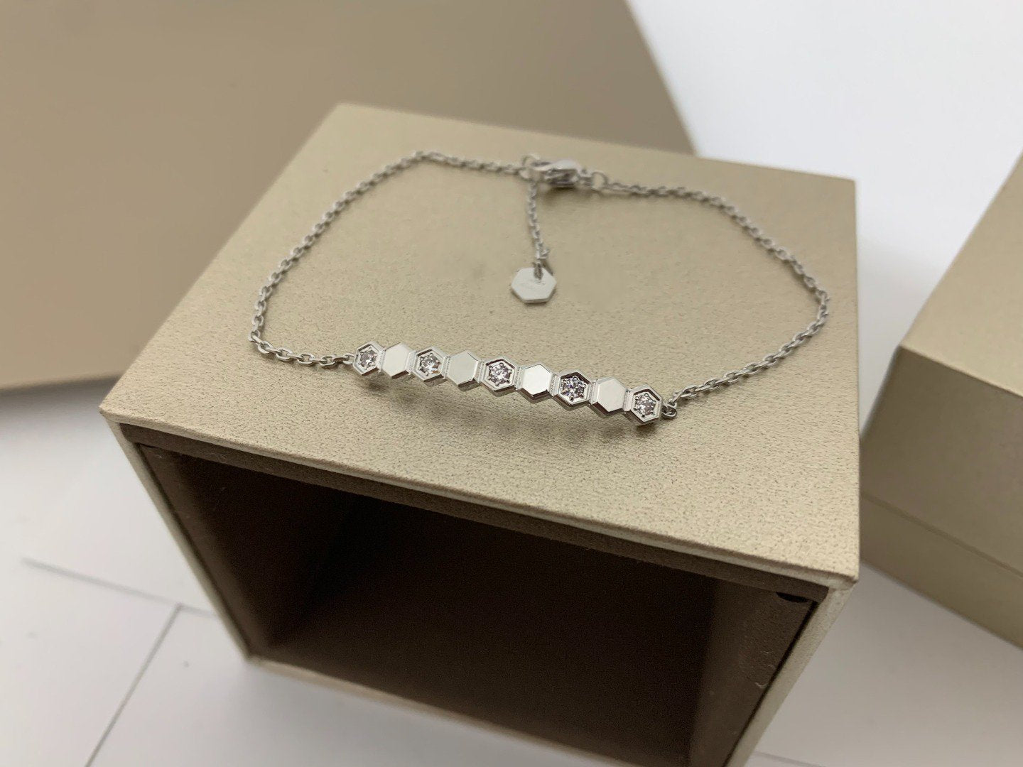 [KELA]BEE LOVE BRACELET DIAMOND