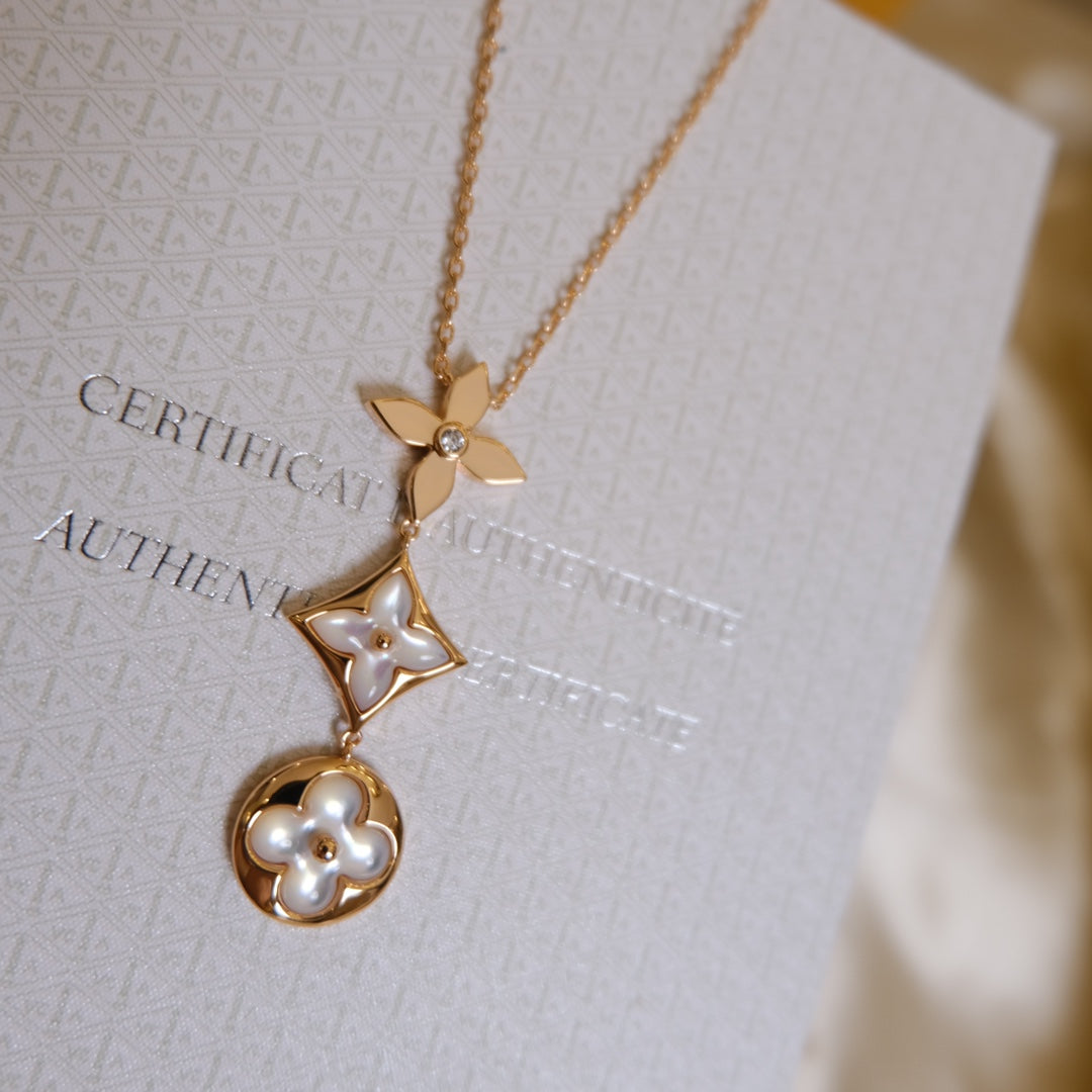 [KELA]COLOR BLOSSOM LARIAT NECKLACE ROSE GOLD WHITE MOTHER PEARL AND DIAMOND