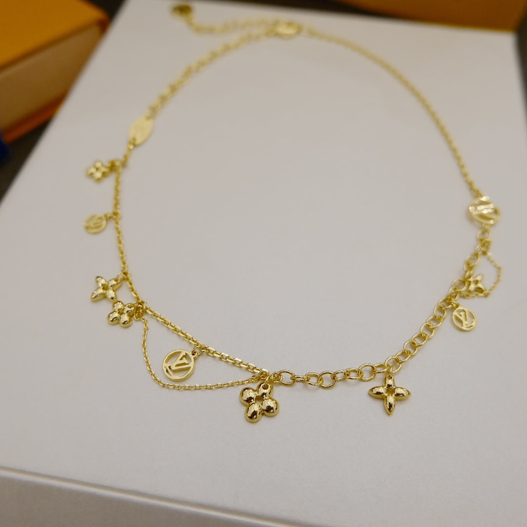 [KELA]BLOOMING SUPPLE NECKLACE BRASS