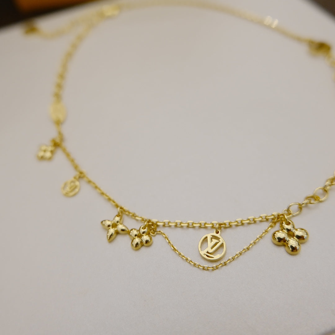 [KELA]BLOOMING SUPPLE NECKLACE BRASS