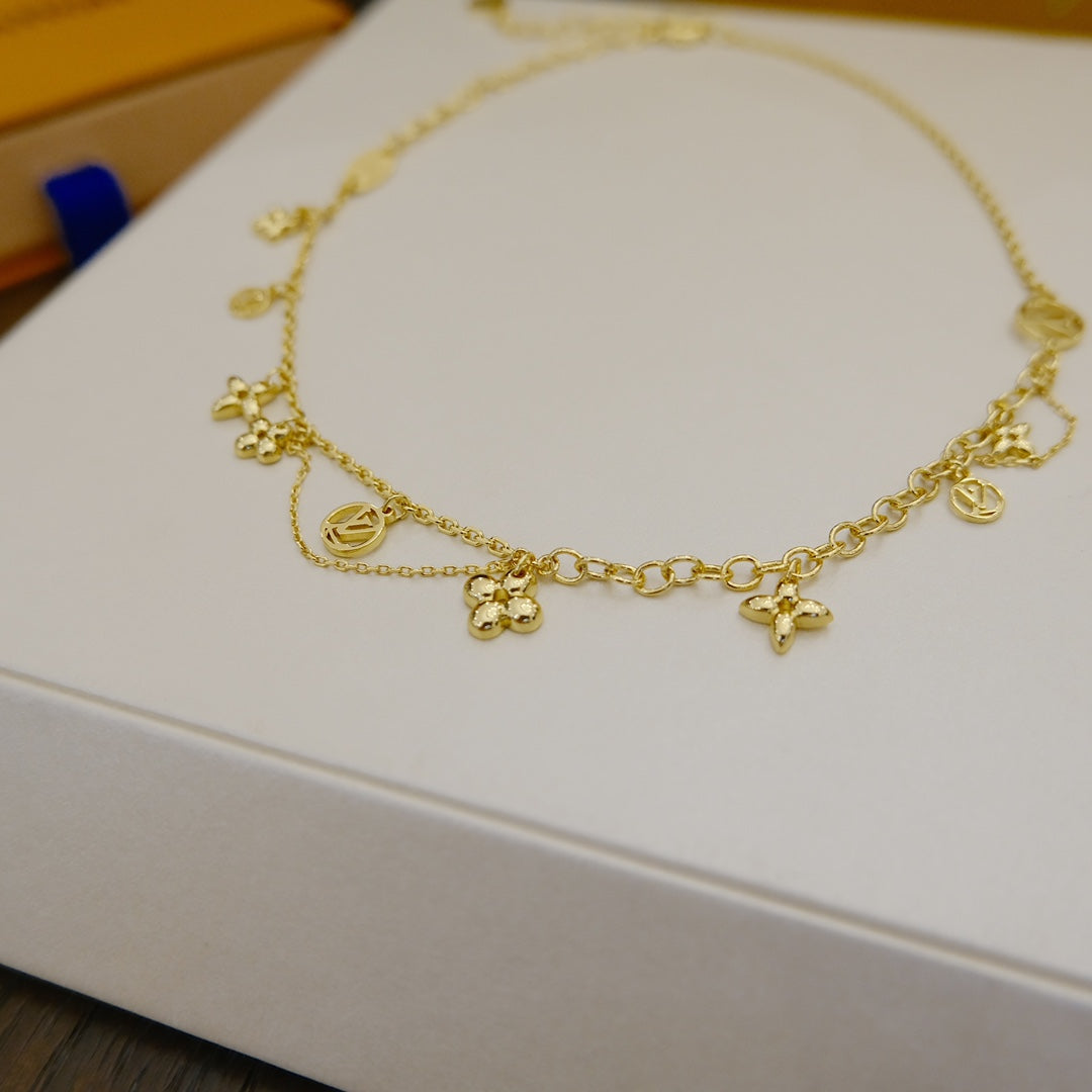 [KELA]BLOOMING SUPPLE NECKLACE BRASS