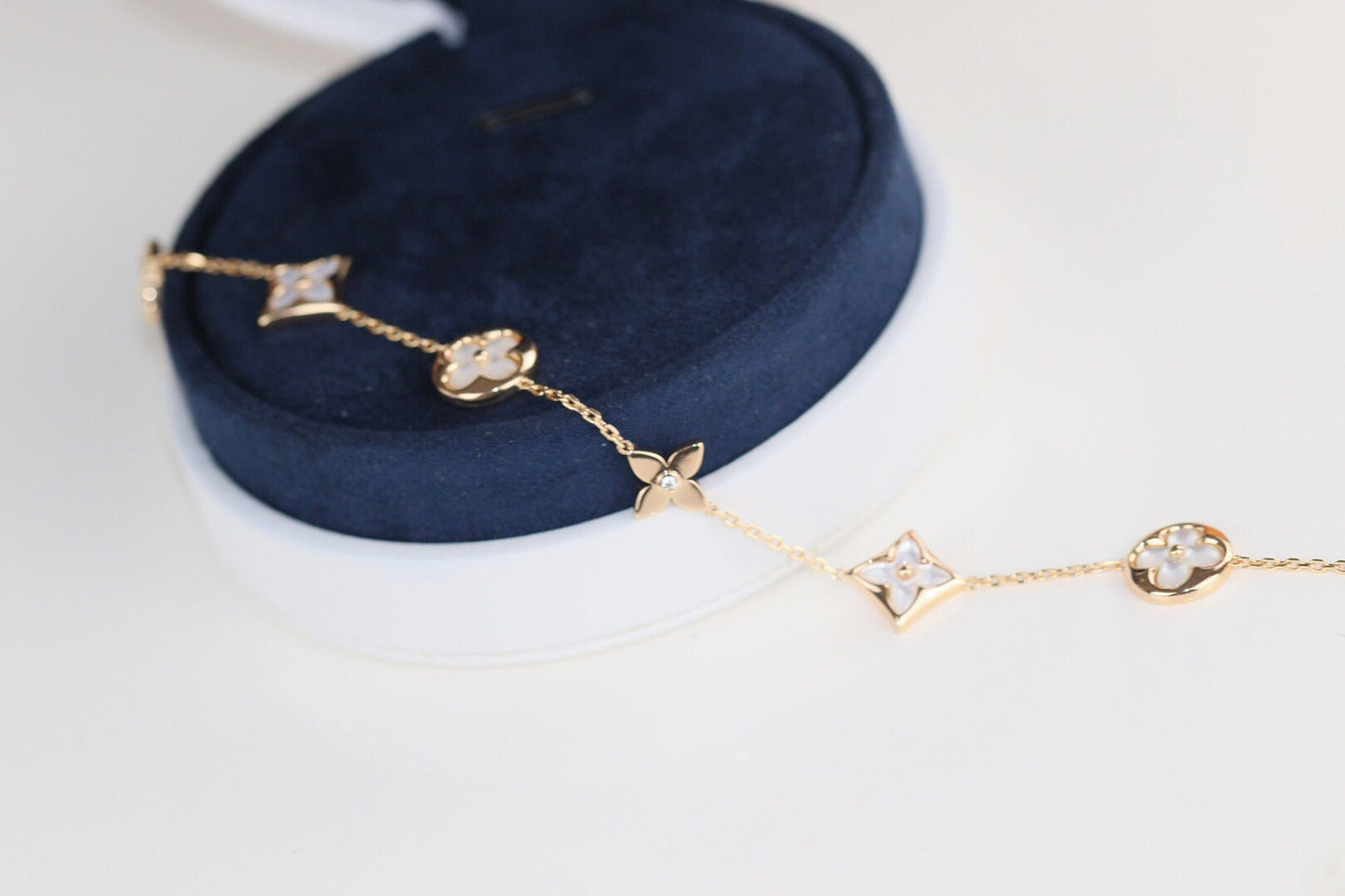 [KELA]LEAF CLOVER BRACELET