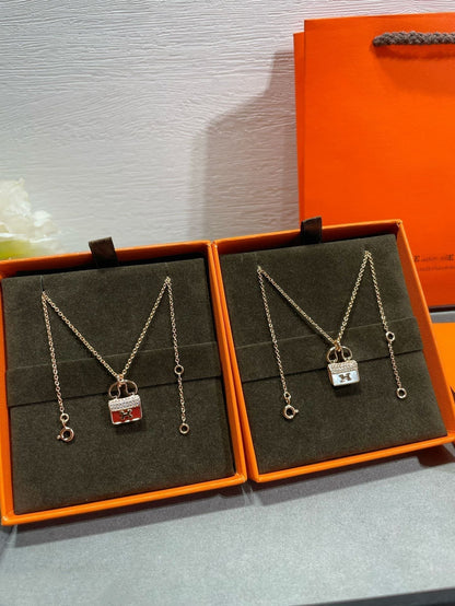 [KELA]H CIRCE MOISSANITE PENDANT NECKLACE GOLD