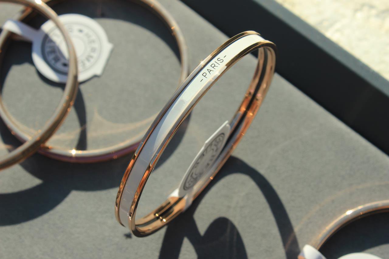 [KELA]HM UNI BANGLE BAG