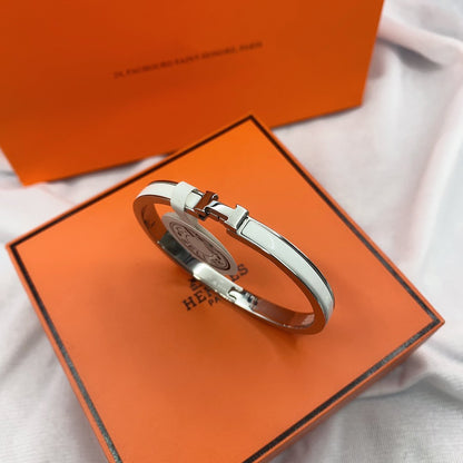 [KELA]CLASSIC HM CLIC WHITE 8MM ENAMEL BRACELET