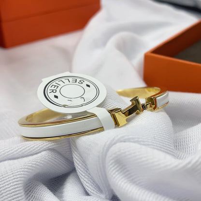 [KELA]CLASSIC HM CLIC WHITE 8MM ENAMEL BRACELET
