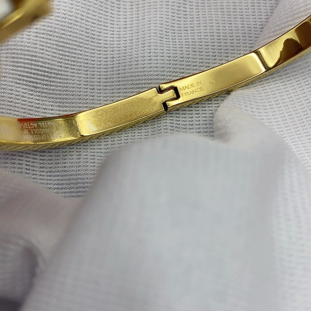 [KELA]CLASSIC HM CLIC WHITE 8MM ENAMEL BRACELET