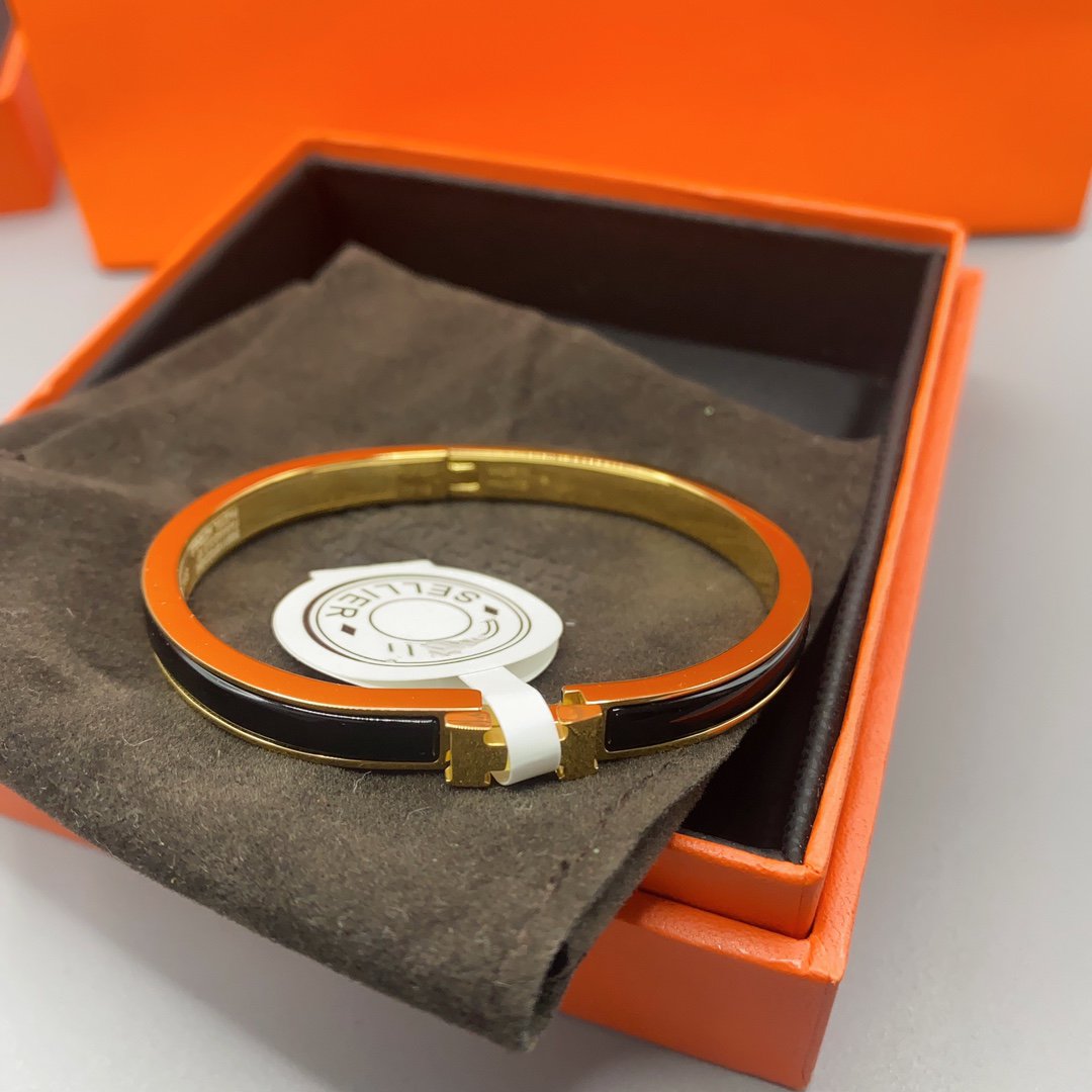 [KELA]CLASSIC HM CLIC BLACK 8MM ENAMEL BRACELET