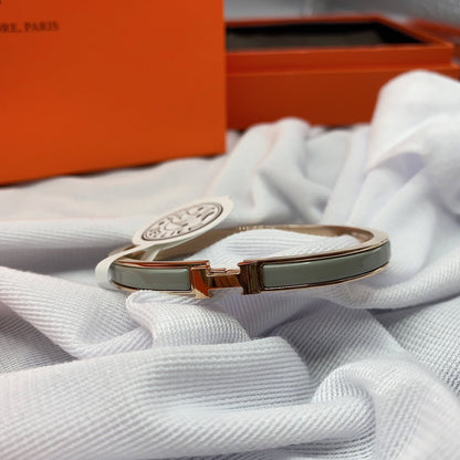 [KELA]CLASSIC HM CLIC GREEN 8MM ENAMEL BRACELET