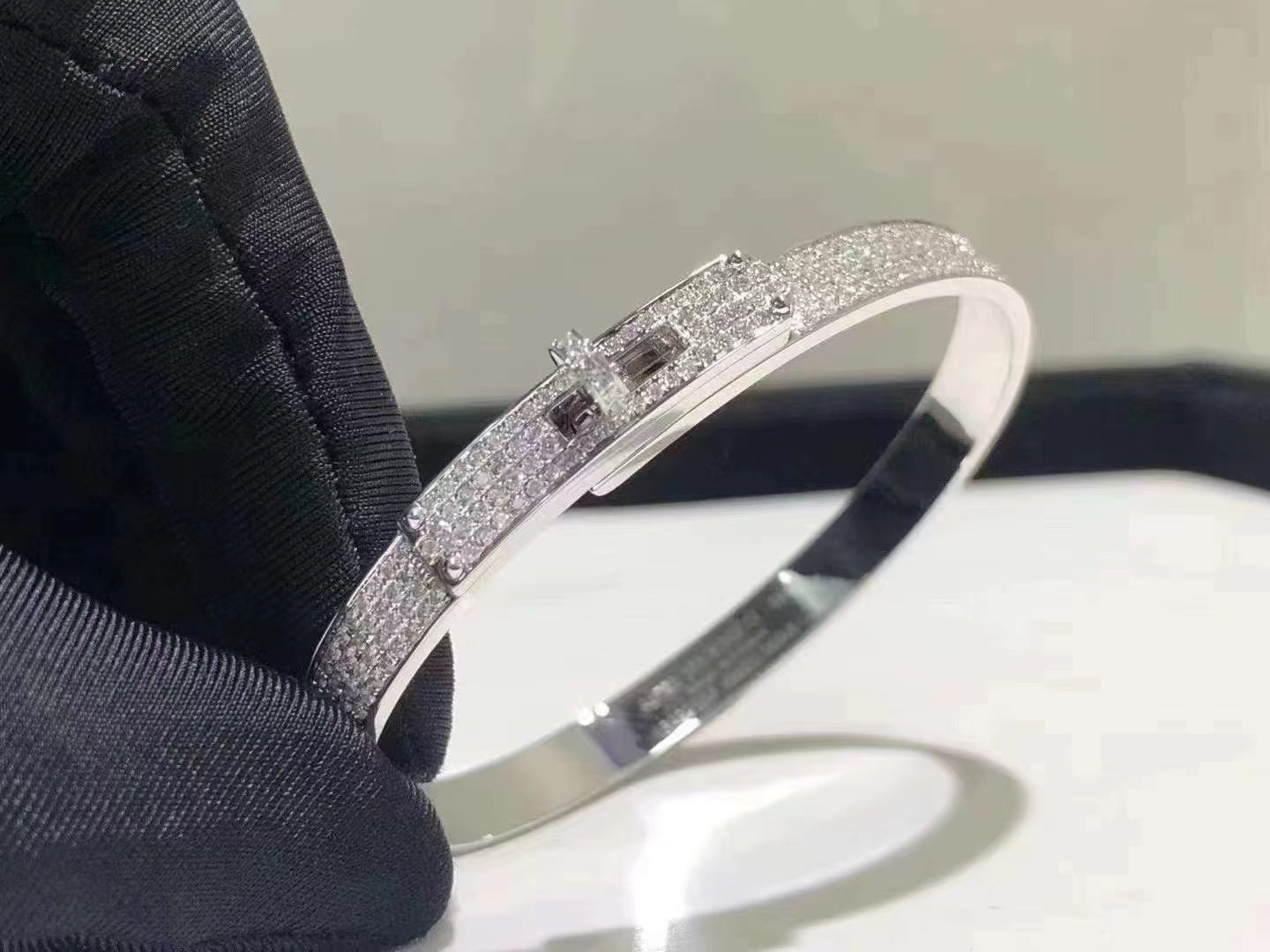 [KELA]HM KELLY BRACELET IN SILVER AND FULL PAVE DIAMOND