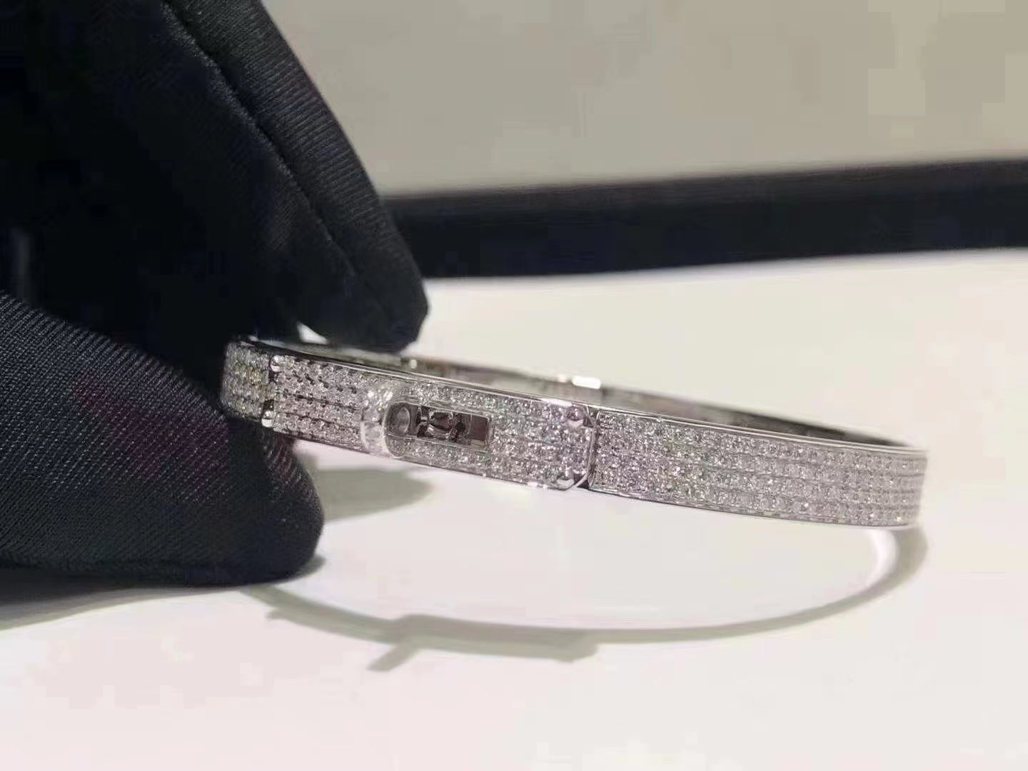 [KELA]HM KELLY BRACELET IN SILVER AND FULL PAVE DIAMOND