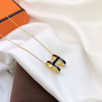 [KELA]HM CLIC BLACK ENAMEL GOLD NECKLACE