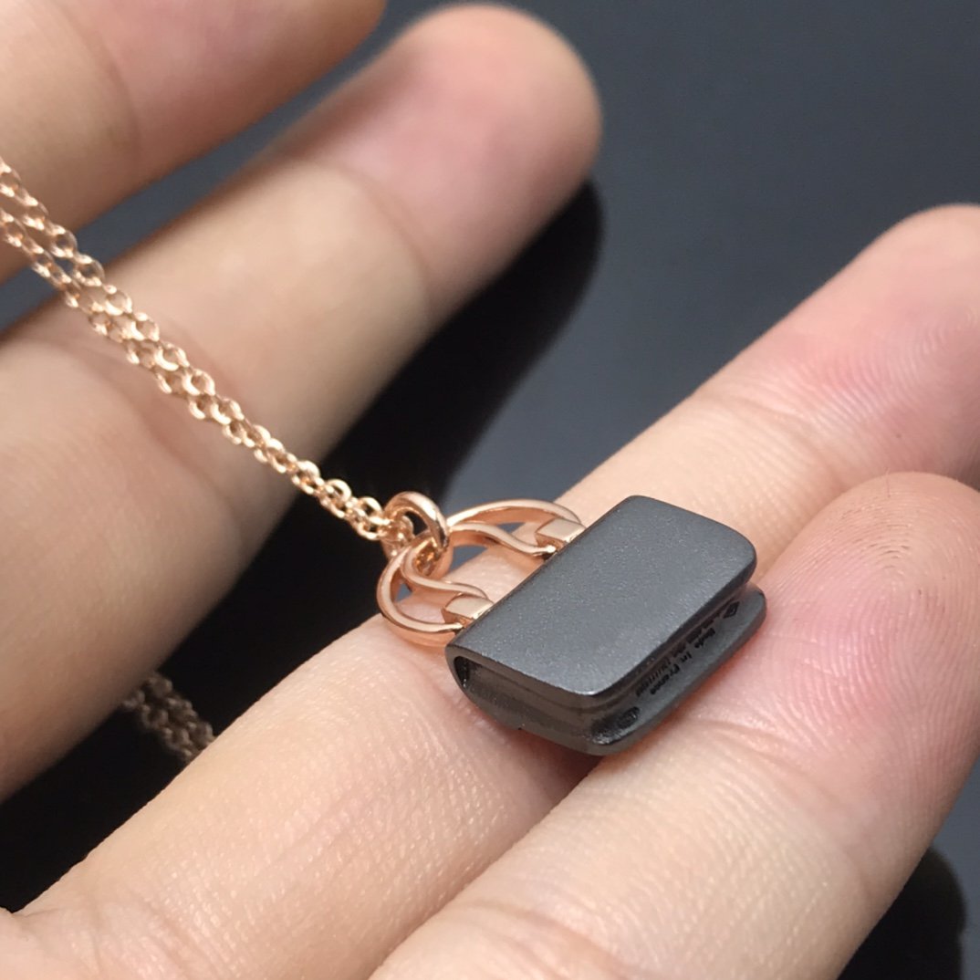 [KELA]WOMEN'S HM AMULETTES CONSTANCE PENDANT NECKLACE